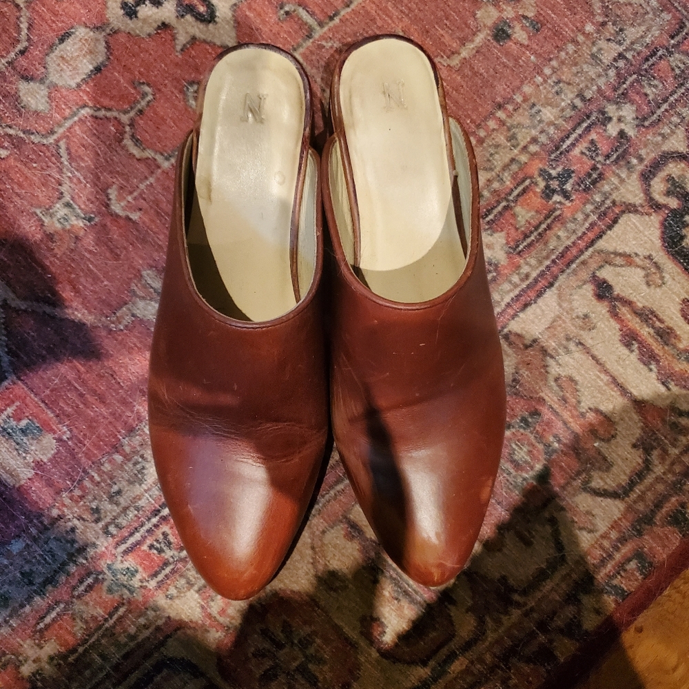 Nisolo brandy leather mules